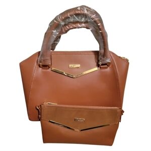 2 Piece JOY & Iman purse set NWOT